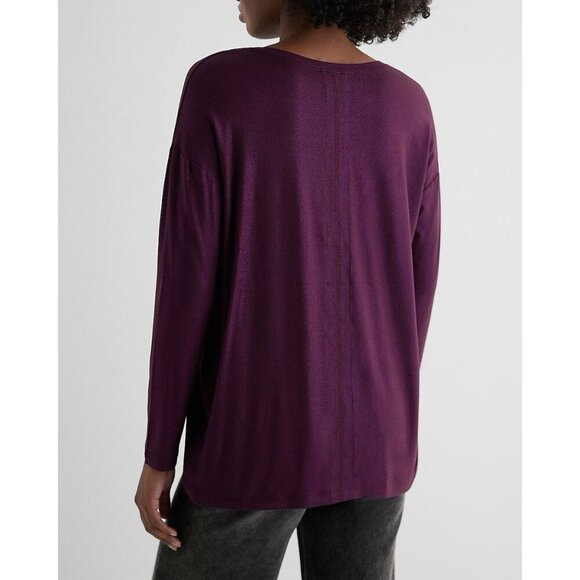 Express Women's Supersoft Relaxed Shine V-Neck Long Sleeve Tee Wine Size XS NWT - Picture 2 of 13